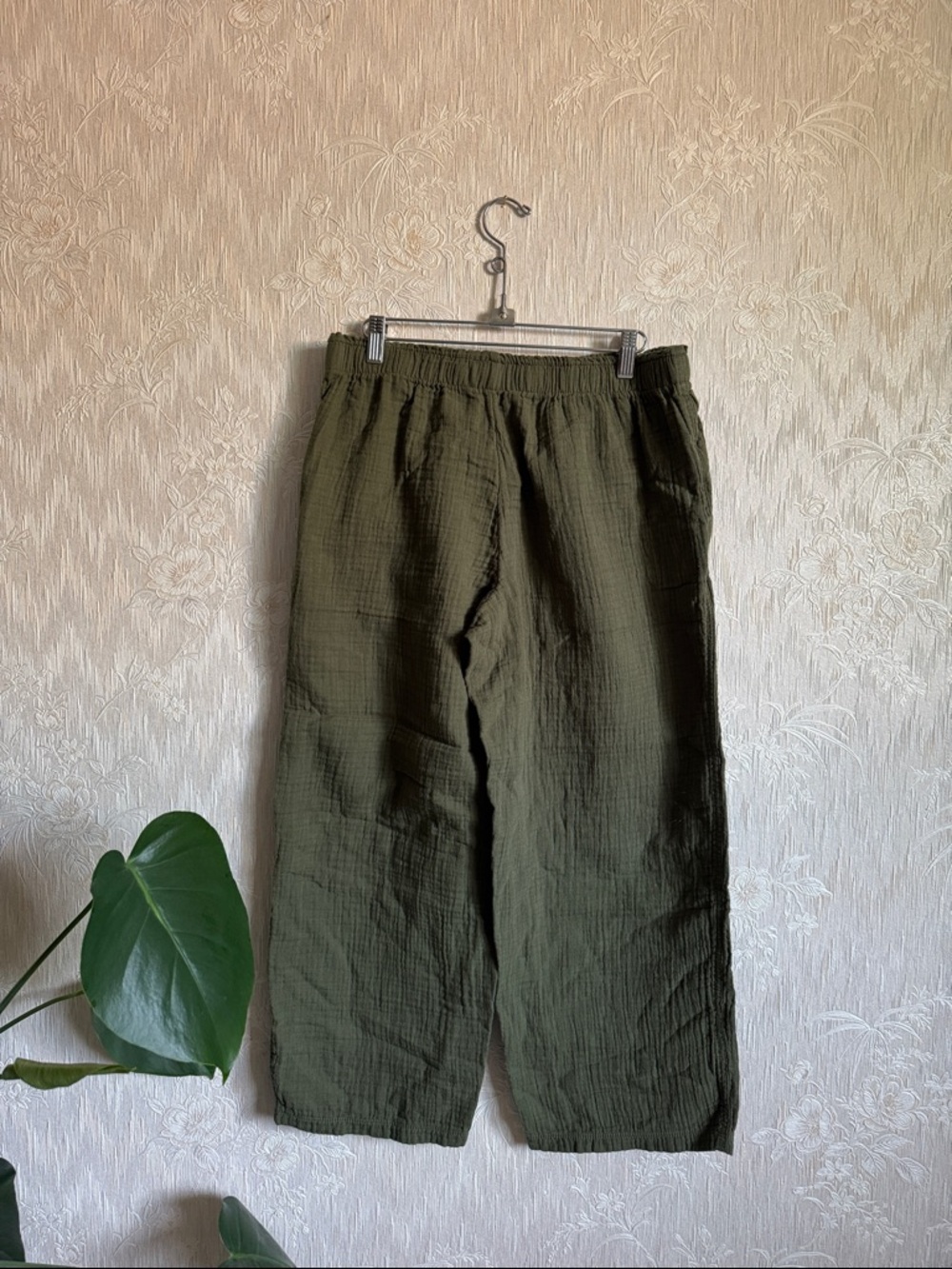 Coldwater Creek Olive Green Gauze Pants - Picture 2 of 3
